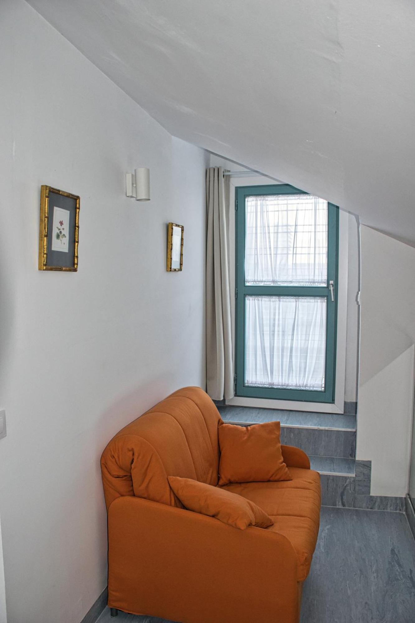 Covadonga 9 Apartments - Triana Севилья Номер фото