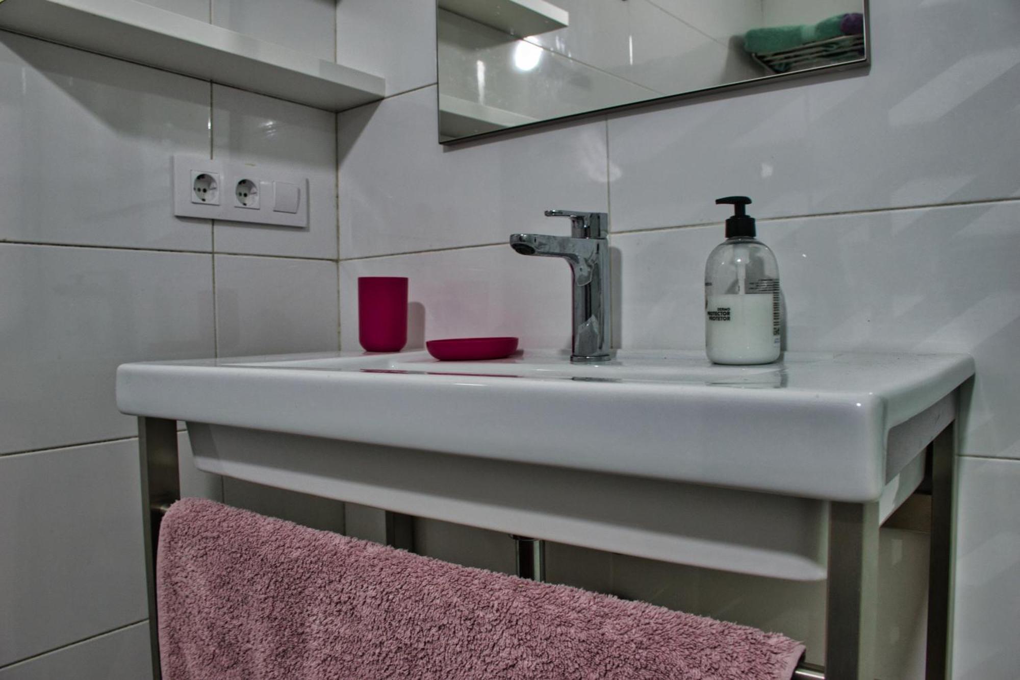 Covadonga 9 Apartments - Triana Севилья Номер фото